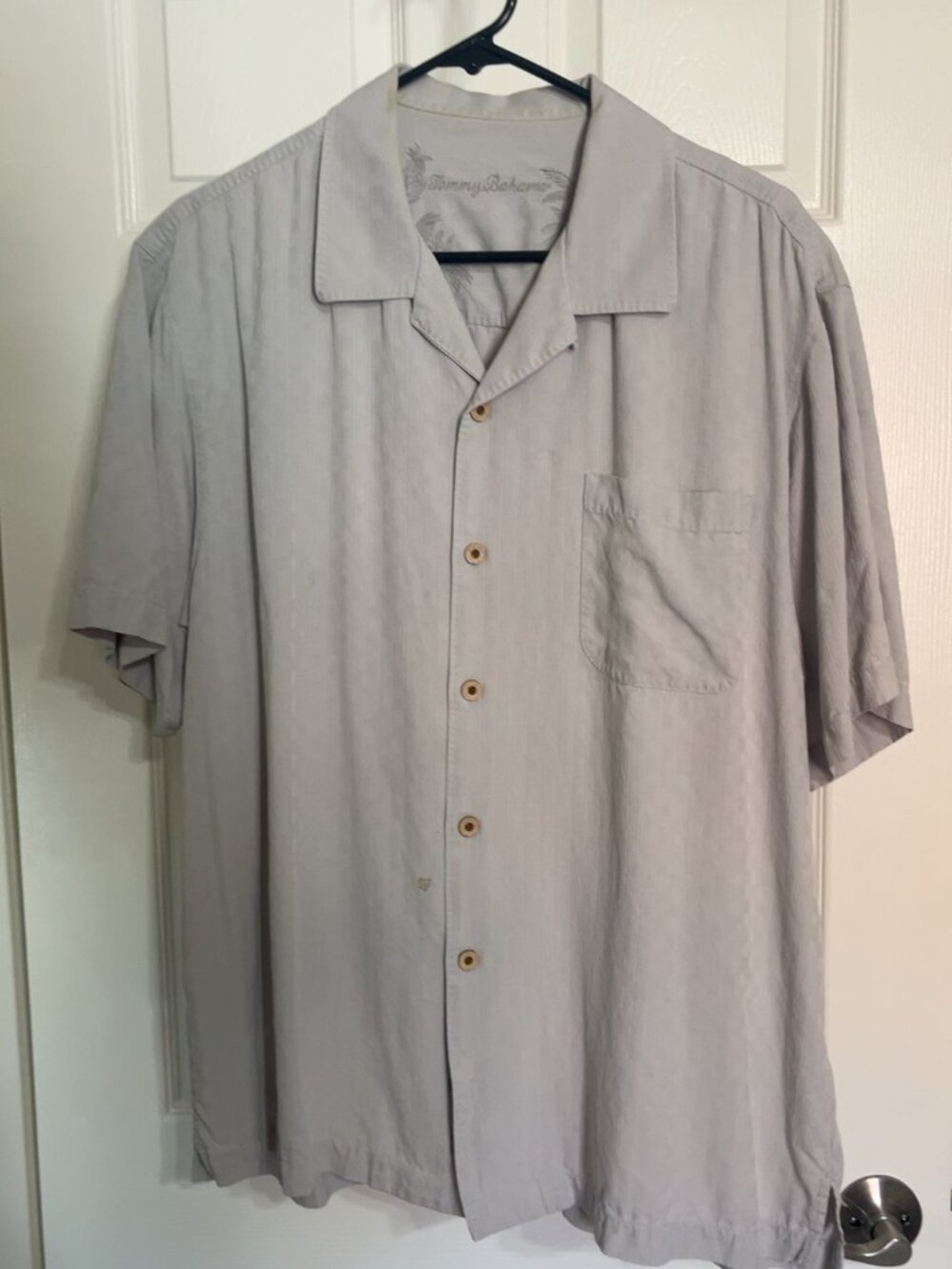 Tommy Bahama Men’s L 100% Silk Gray Tonal Camp Shirt